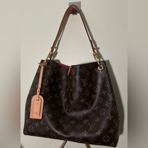 Louis Vuitton Graceful PM Monogram Canvas Shoulder Bag with Pink Interior